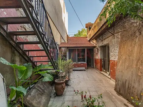 se vende casa a refaccionar en boedo Oportunidad