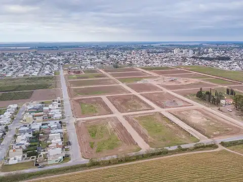 Terreno en Venta 10  mts Fondo