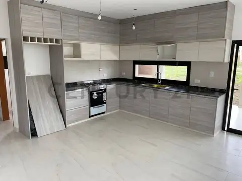 Destacada casa en pleno Santa Lucia