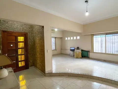 Venta Casa 3 Amb. jardin/parrilla Pablo Podesta