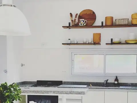 Casa en Alquiler Temporal en Pilar del Este - Casas del Este, USD 1.400