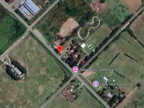 Casa 7 ambientes con 1 baño