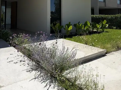 Casa en Alquiler en Puertos - Barrio Vistas, USD 3.500