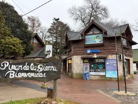 Local en comercial en la entrada de Sierra de los Padres