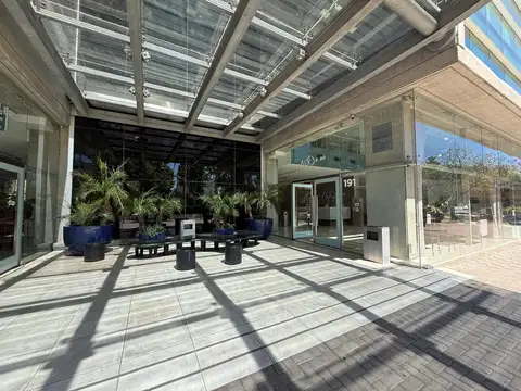 Oficina en Alquiler en Puerto Norte, $ 600.000