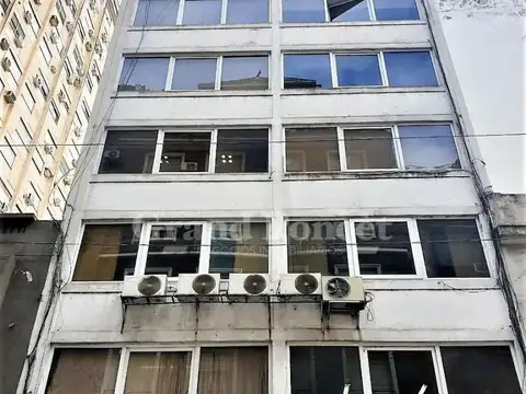 Venta Oficina con Recepción a Reciclar