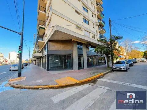Local en Alquiler 45 años