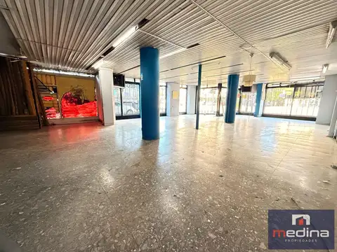 Alquiler Local Comercial En Esquina- Av. Santa Fe, Martínez