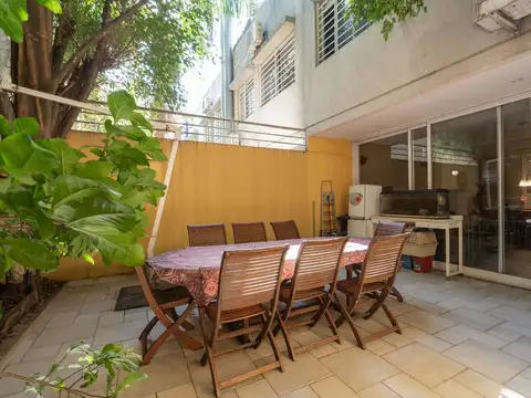 VENTA PH TRIPLEX/5 AMB C/PATIO/COCH/CHACARITA