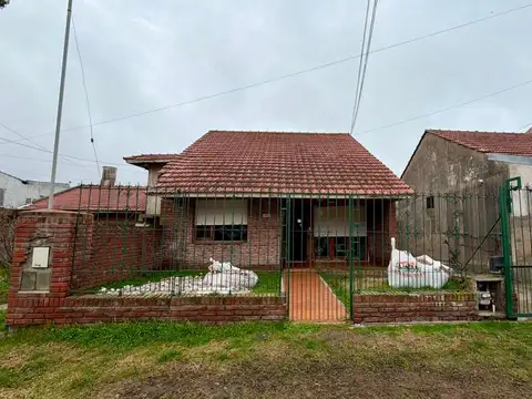 Rosales 3800