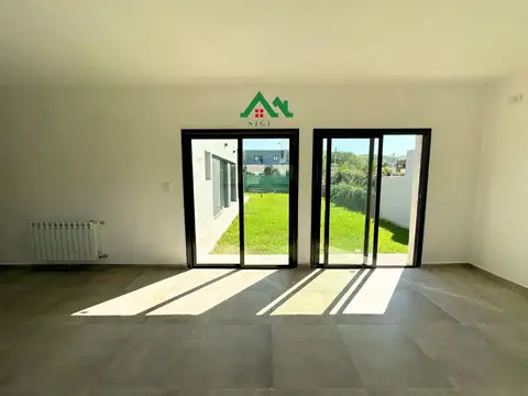 Casa 5 ambientes con 2 baños