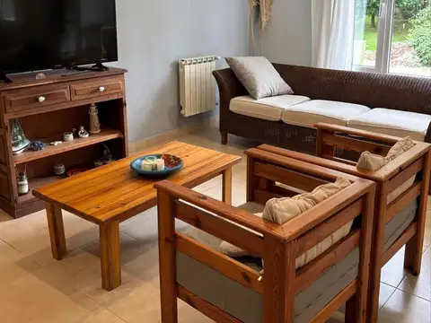 VENTA | CASA | PINAMAR | 6 AMBIENTES | PARQUE Y PARRILLA