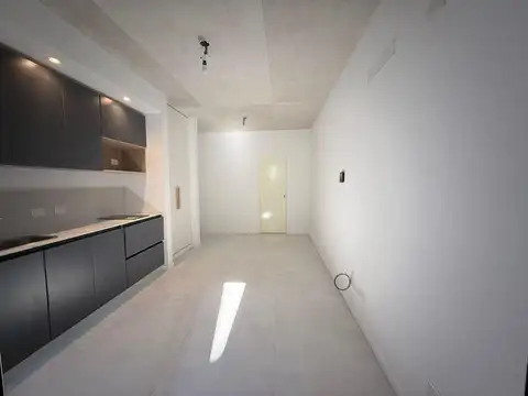 VENTA MONOAMBIENTE - CONGRESO - A ESTRENAR - GRAN PATIO de 10 m² - AMENITIS- BAJAS EXPENSAS