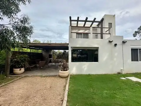 Venta de Casa 3 dormitorios Punta Fría