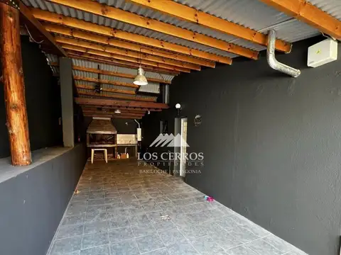 Casa 3 ambientes con 2 baños