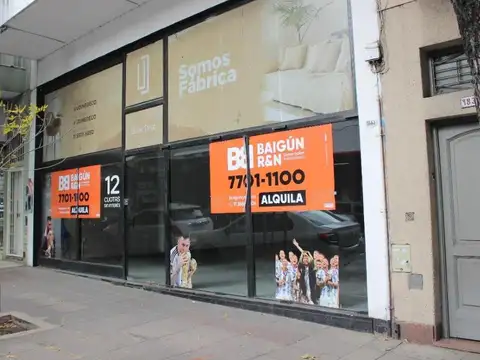 Local en Av. Scalabrini Ortiz 1843