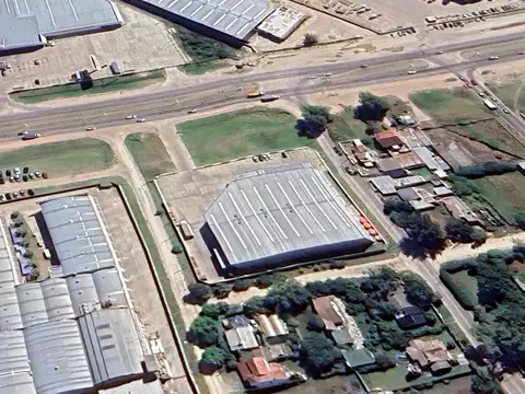 Galpon en Venta 60  mts Fondo