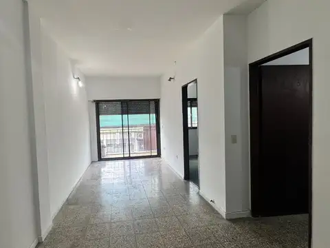 Depto Tipo Casa en Venta 40 años