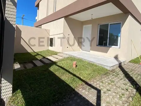 VENTA DUPLEX LA PLATA 2 DORMITORIOS