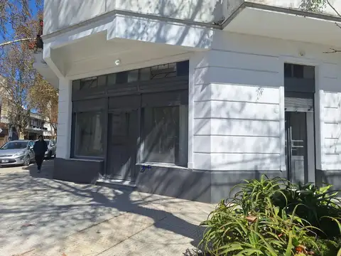 Local en Alquiler en Paternal, USD 1.200