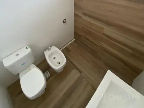 Departamento en Alquiler con 1 cocheras