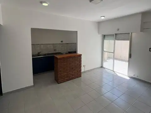 Departamento en alquiler en José León Suarez!