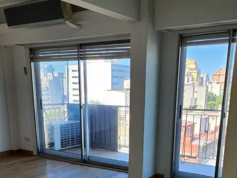 Avenida Entre Ríos 1200, Piso 7