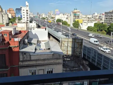 5Amb con dependencia. 112 m2  semi piso