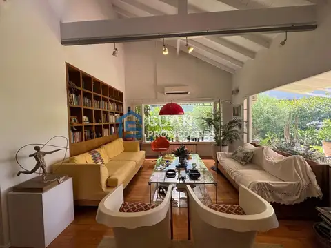 Casa 5 ambientes con 5 baños