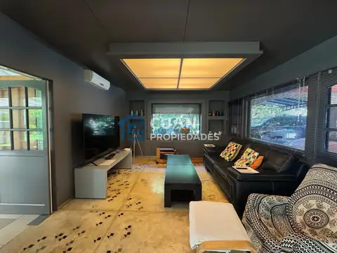 Casa en Venta con 5 cocheras