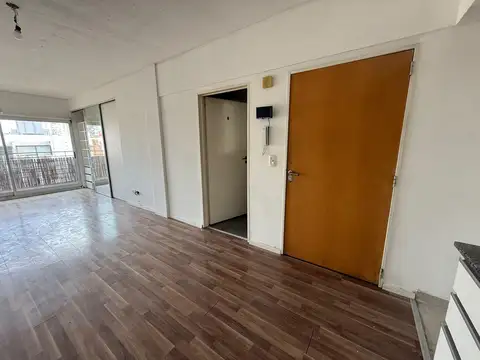 Departamento en Alquiler en Colegiales, $ 750.000