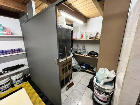 VENTA - GALPÓN - ECHESORTU - PELLEGRINI Y AV. FRANCIA