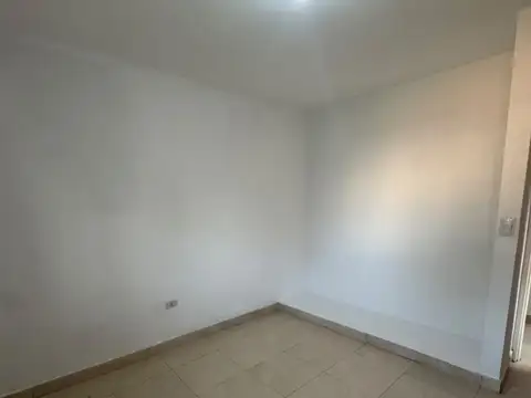 Depto Tipo Casa en Alquiler de 2 dormitorios