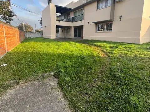 Depto Tipo Casa en Alquiler al Suroeste