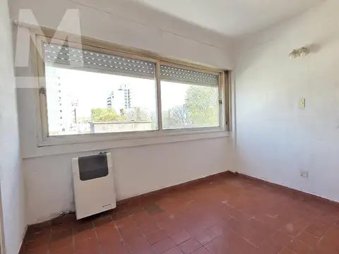 Departamento en Alquiler en Plaza Rocha, $ 370.000