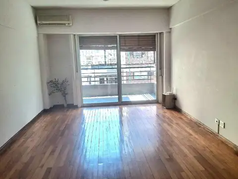 VENTA 3 AMB.FRENTE Y CONT. COCHERA FIJA CUBIERTA