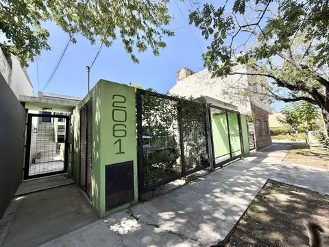 Departamento 2 ambientes con cochera en muy buen estado