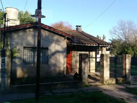 LOTE CON CASA A RECICLAR EN VENTA EN EL TALAR - TIGRE - POZZI INMO