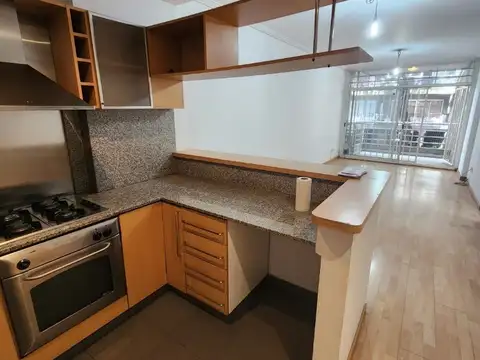 2 AMB AL FTE C/BALCON Y PATIO METROS DE UP