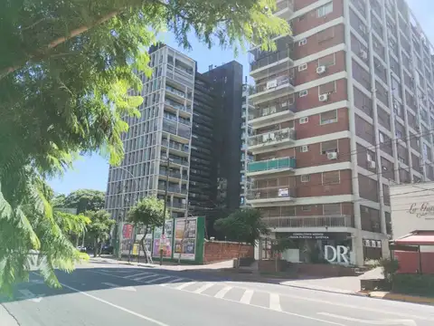 2 Ambientes con Vista al Río en Av. Libertador – Olivos | Súper Luminoso | Excelente Ubicación