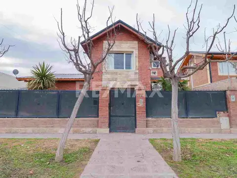 Casa en Alquiler de 4 dormitorios