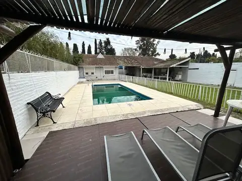 Casa en Alquiler de 3 dormitorios