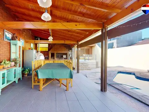 Casa 4 ambientes con 3 baños