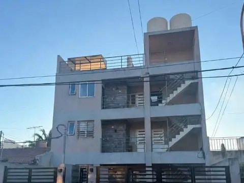 DEPARTAMENTO 2 AMB. EN ALQUILER CON TERRAZA PROPIA