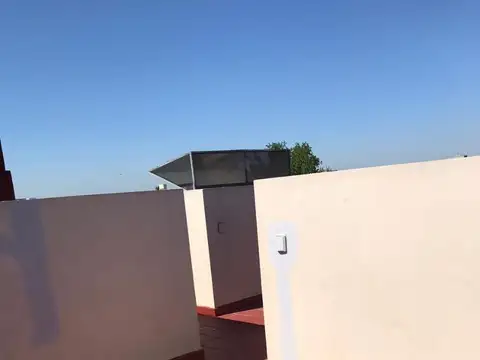 DEPARTAMENTO 2 AMB. CON TERRAZA PROPIA