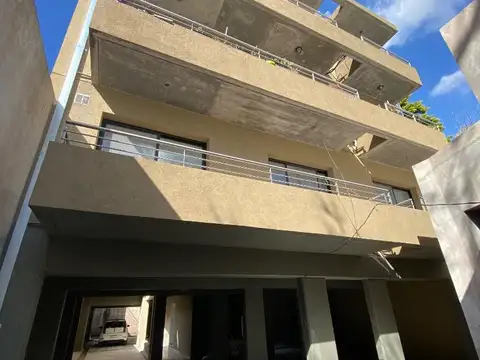 Belgrano 300, Piso 1