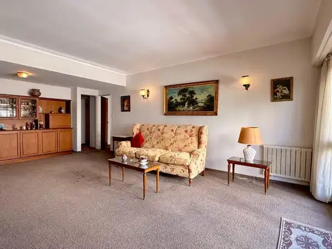 Departamento en Venta con 2 cocheras