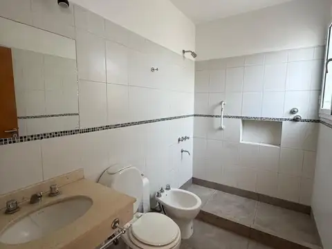 Depto Tipo Casa 2 ambientes con 1 baño