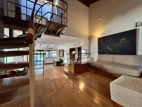 Casa 4 ambientes con 3 baños
