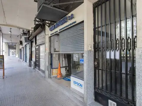 Avenida Leandro N. Alem 500